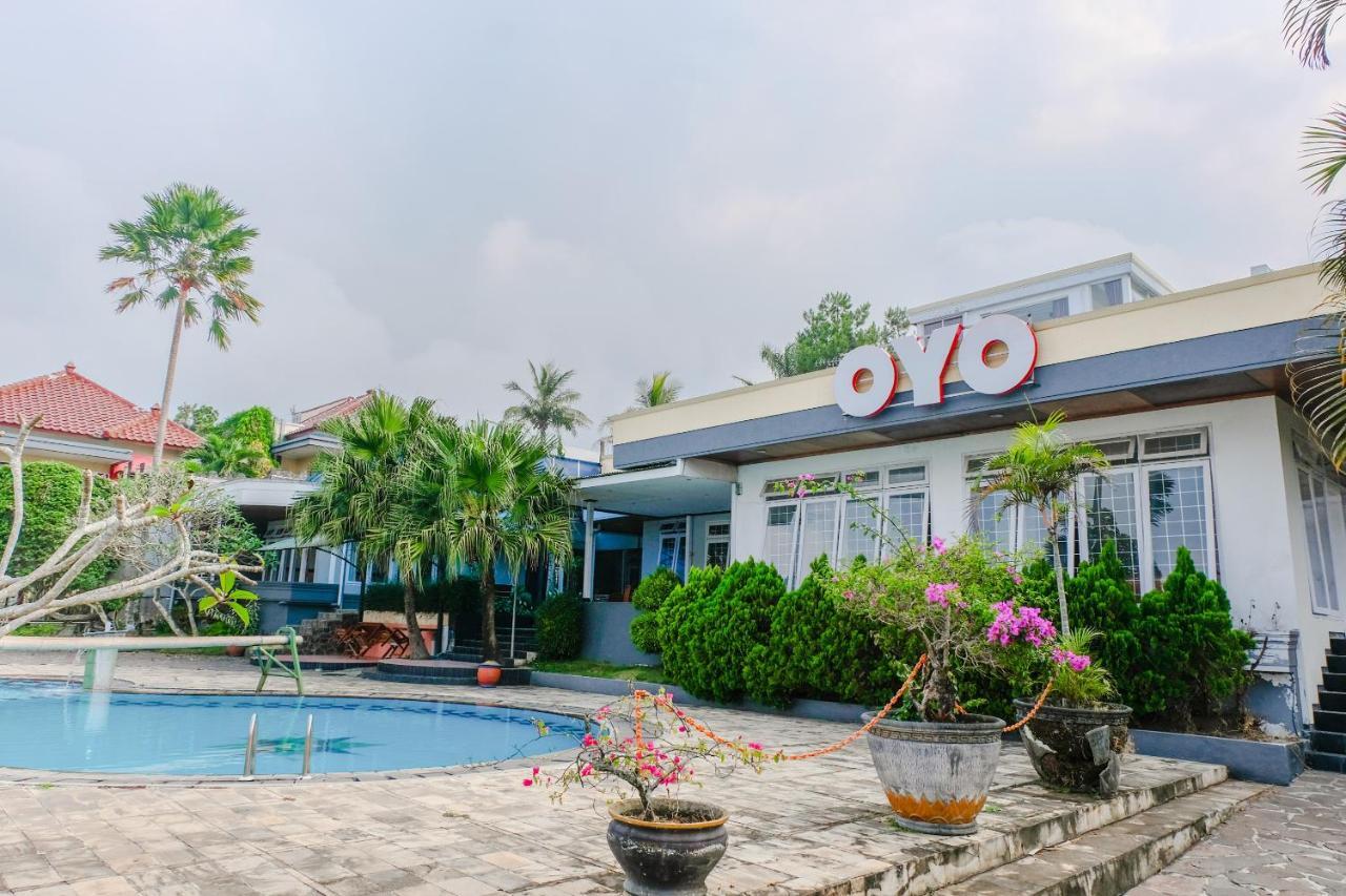 Oyo 803 Toetie Hotel 바투 외부 사진