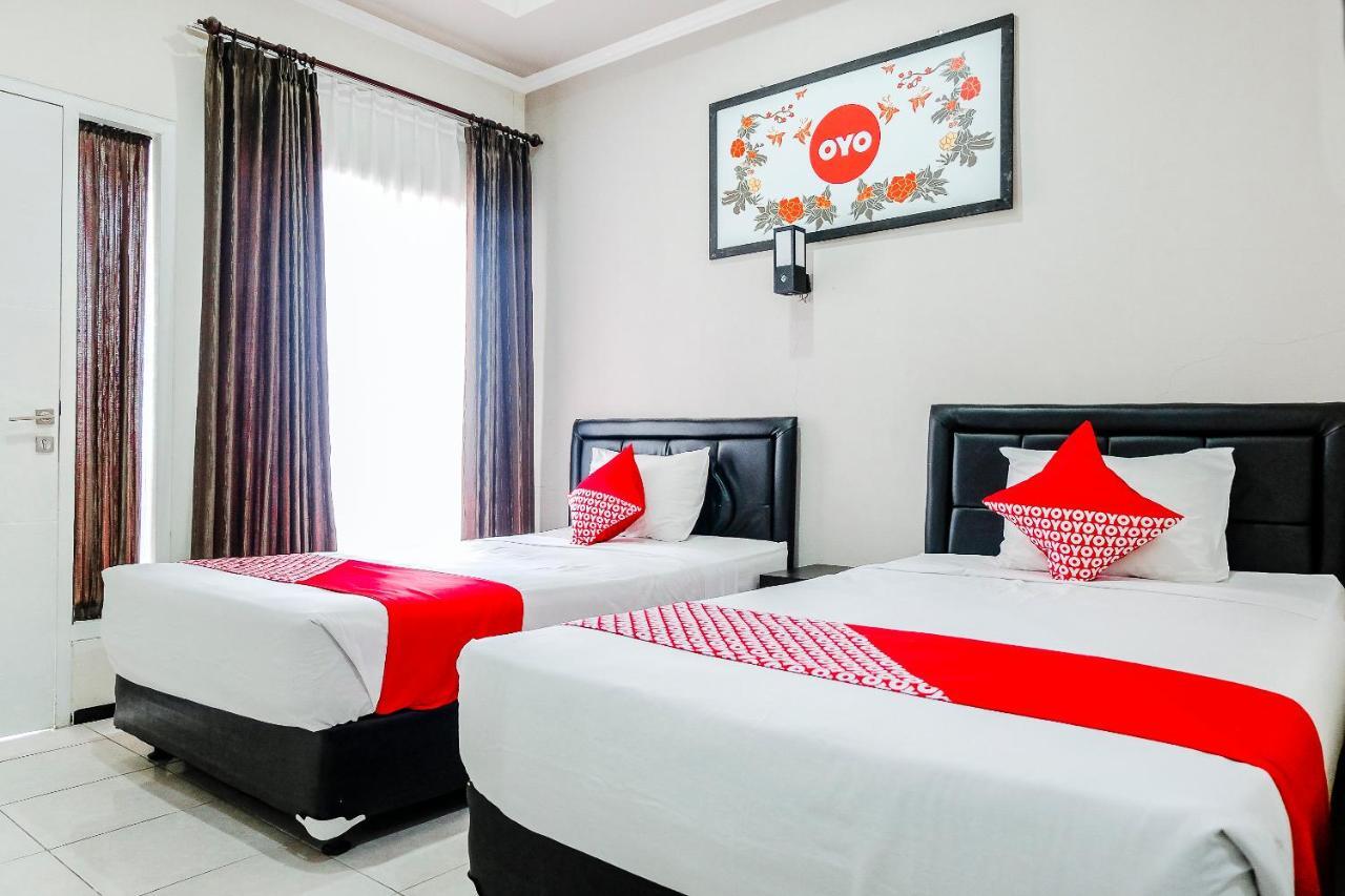 Oyo 803 Toetie Hotel 바투 외부 사진