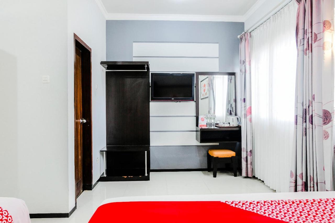 Oyo 803 Toetie Hotel 바투 외부 사진