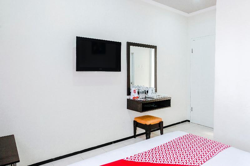 Oyo 803 Toetie Hotel 바투 외부 사진